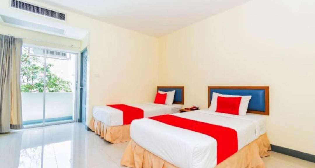 ホテル Baan Poemsuk Huahin エクステリア 写真