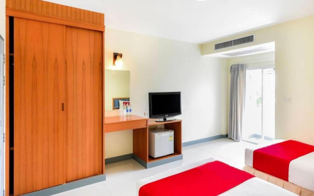 ホテル Baan Poemsuk Huahin エクステリア 写真